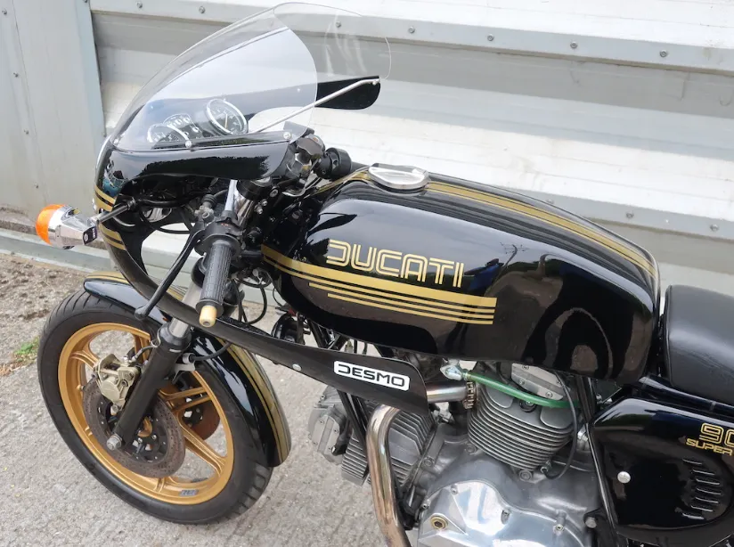 Ducati 900ss cw5jxjw1wikvsqrdmg74u