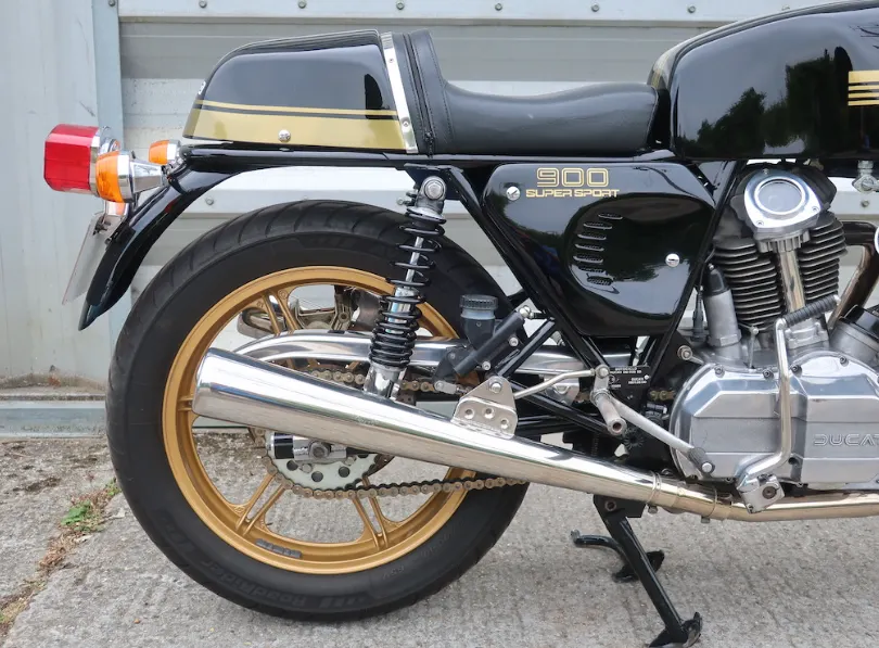 Ducati 900ss e0l8ujz9auwsdhosukudn