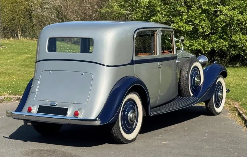 Rolls royce 2025 n6lfzaqfruhnsqza4evns