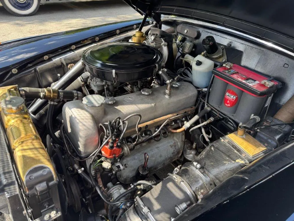 Mercedes benz 220s oi fpdcb5ranyjyduhspr