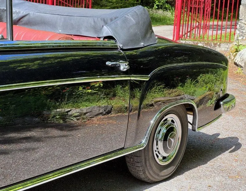 Mercedes benz 220s oiuh13hkqo8 y7lhjj6zn
