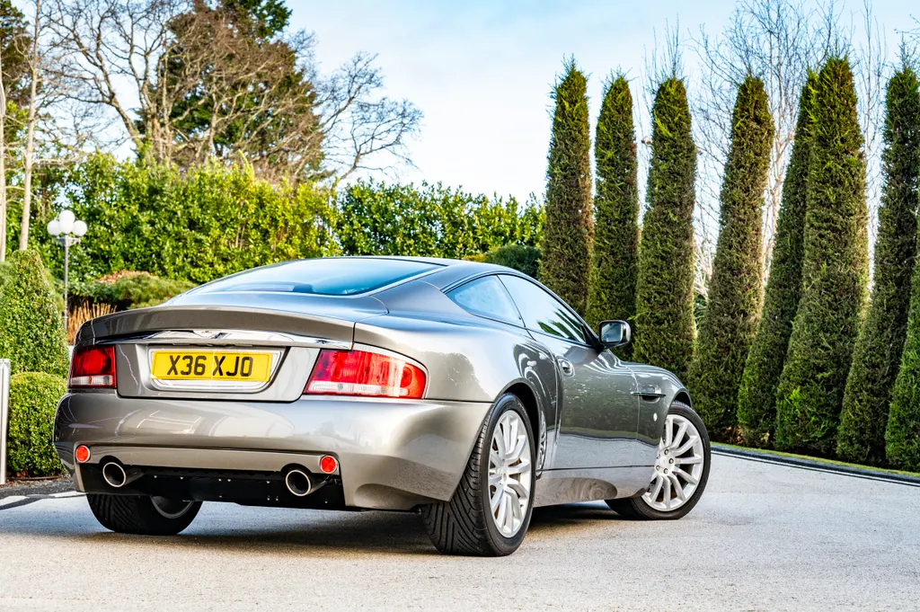 Aston martin vanquish pre production  delivery mileage  am heritage status 9srgcnj8kaqrlmrstpcr3