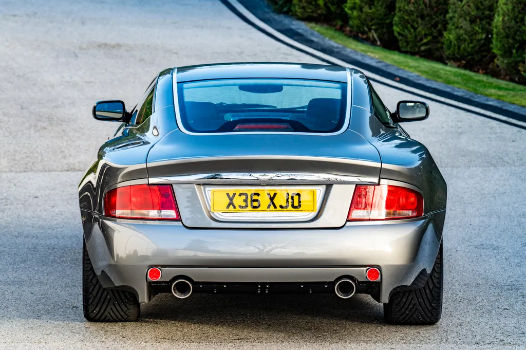 Aston martin vanquish pre production  delivery mileage  am heritage status mfmqycr6j9uavyhgz9ak 