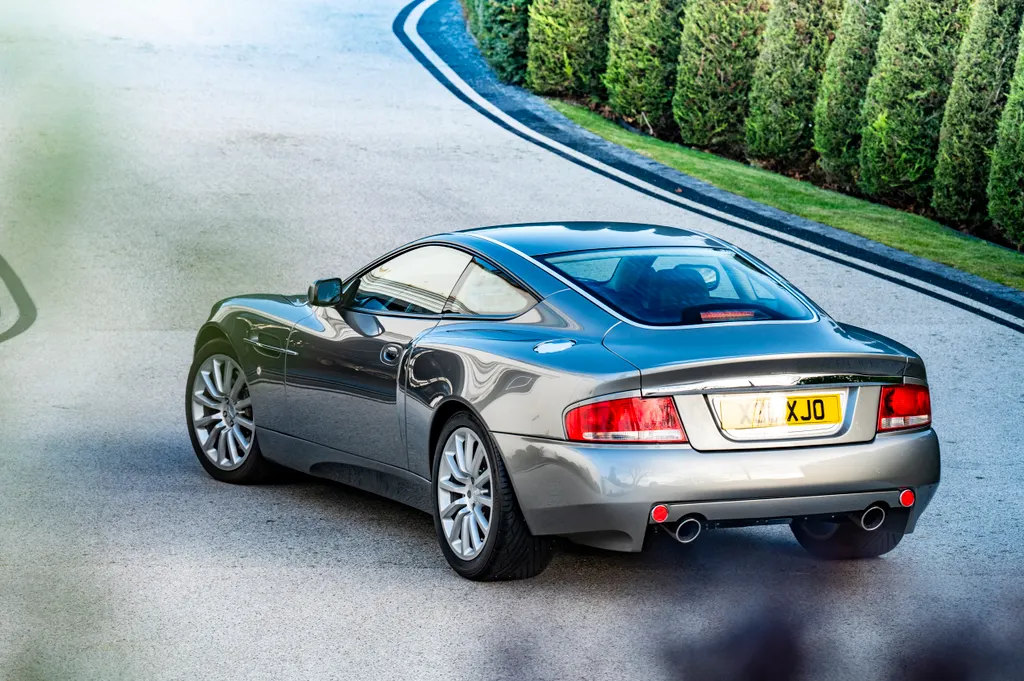 Aston martin vanquish pre production  delivery mileage  am heritage status on7cauymaza6ezfhvq4jn