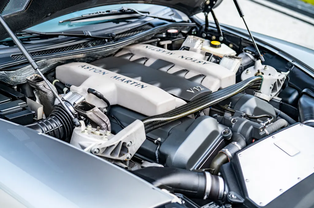 Aston martin vanquish pre production  delivery mileage  am heritage status ttavqyomkwybry1vzplyw