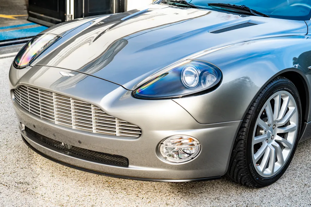Aston martin vanquish pre production  delivery mileage  am heritage status vllgicimqcivxidqoacib