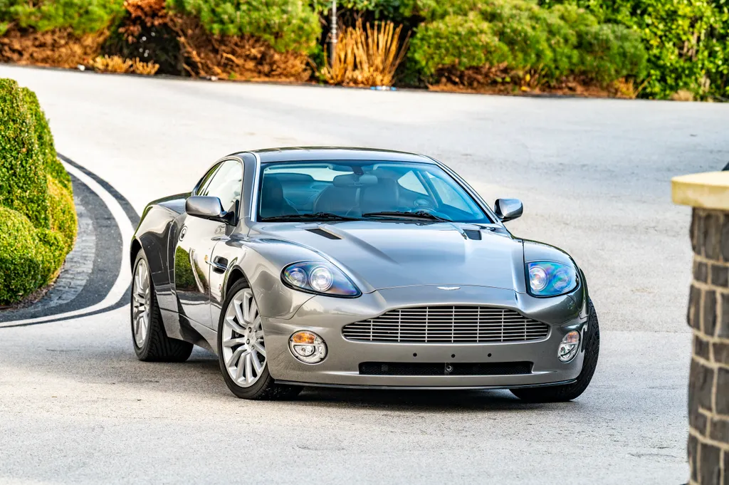 Aston martin vanquish pre production  delivery mileage  am heritage status fjc3afoczjp4ovnechetd