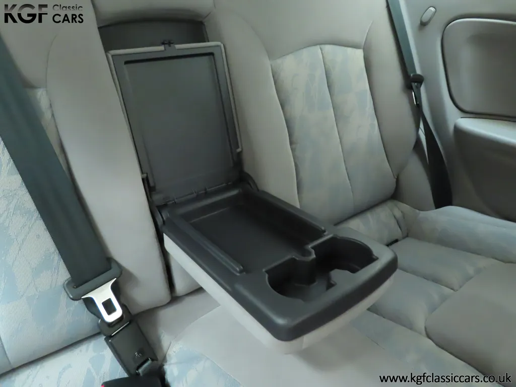 Nissan almera 7pbqicnlbaljqbzmwieit