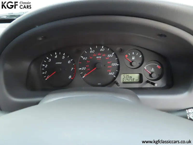 Nissan almera 7qzj6vq3josjgmhbv23u8