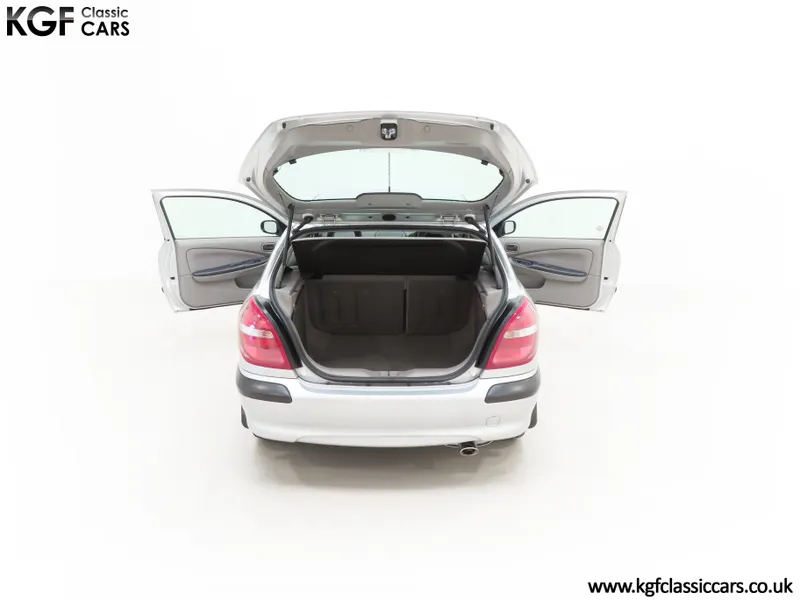 Nissan almera pjlgkatqkf4u5dilelmow