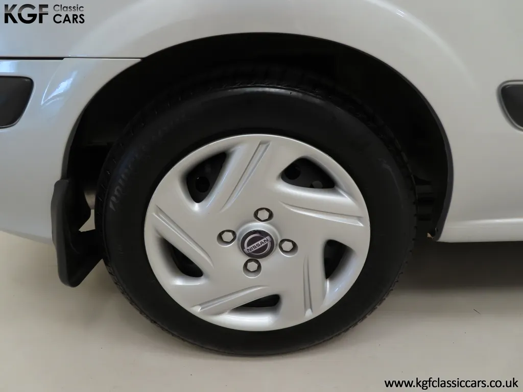 Nissan almera h2bigrcfcpbheq2wlmr w