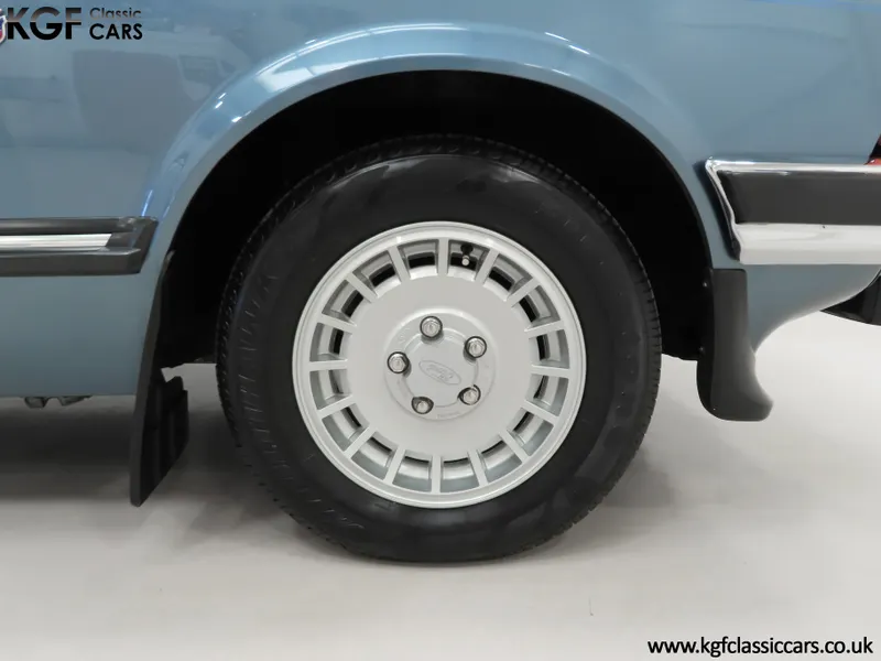 Ford granada oqqk3avualgr0vgb5r jp