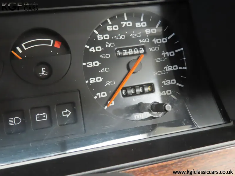Ford granada zrwxbhch2xjf8g72qpiqc