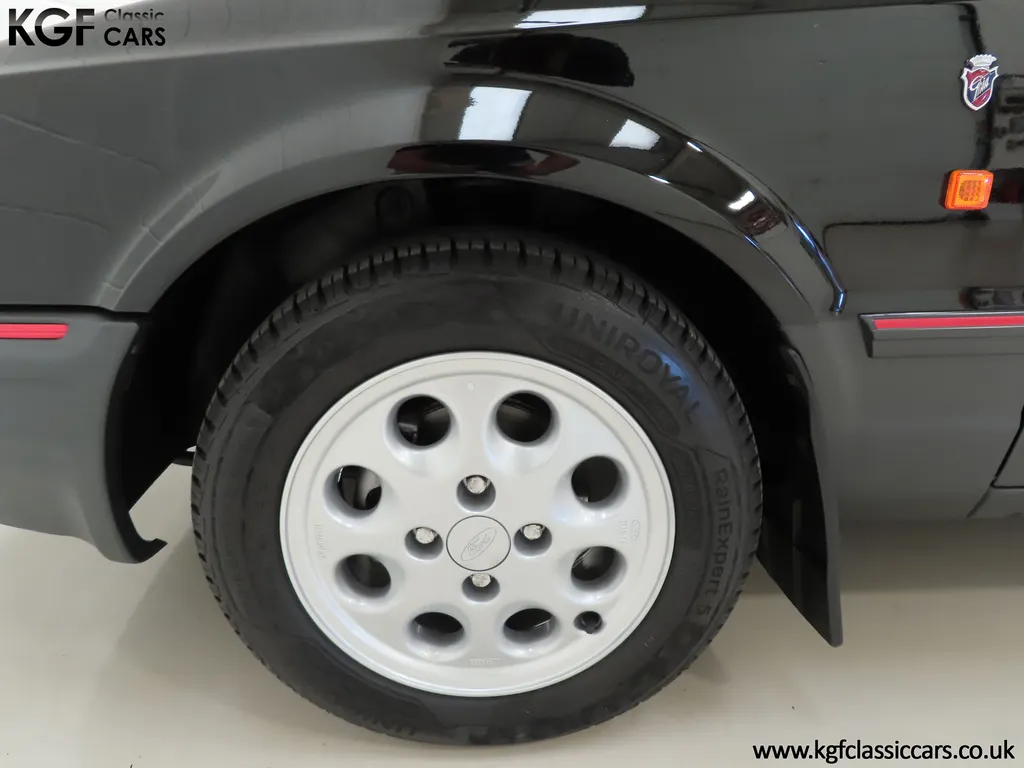 Ford orion 3dg2syuytvae8linsz6xh