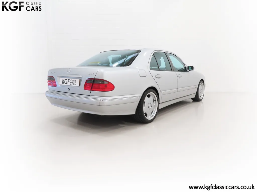 Mercedes benz e class uboan0p40o8bwxo8cnlt7