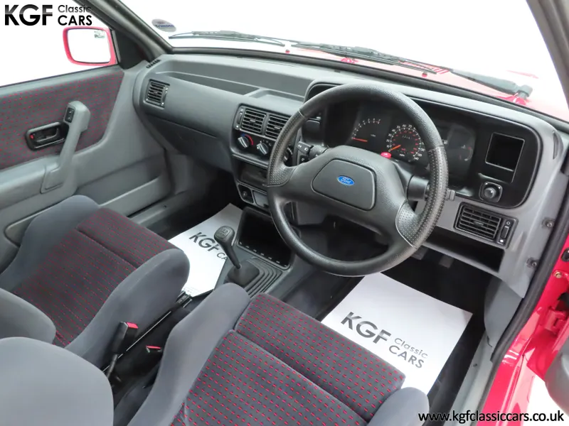 Ford escort upibylsriewzlw52luiwb