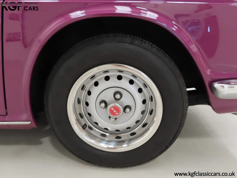 Triumph tr6 49m0fgwzzey0 l5jrj7d8
