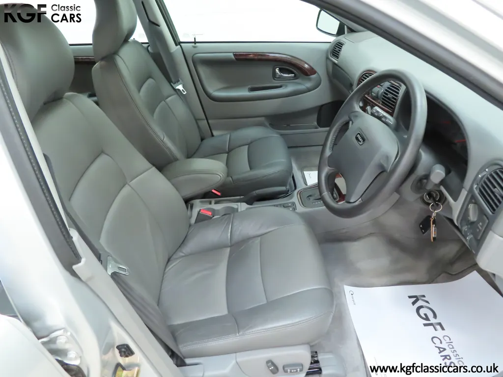Volvo s40 fv2eufe4balxdm9scl9ul