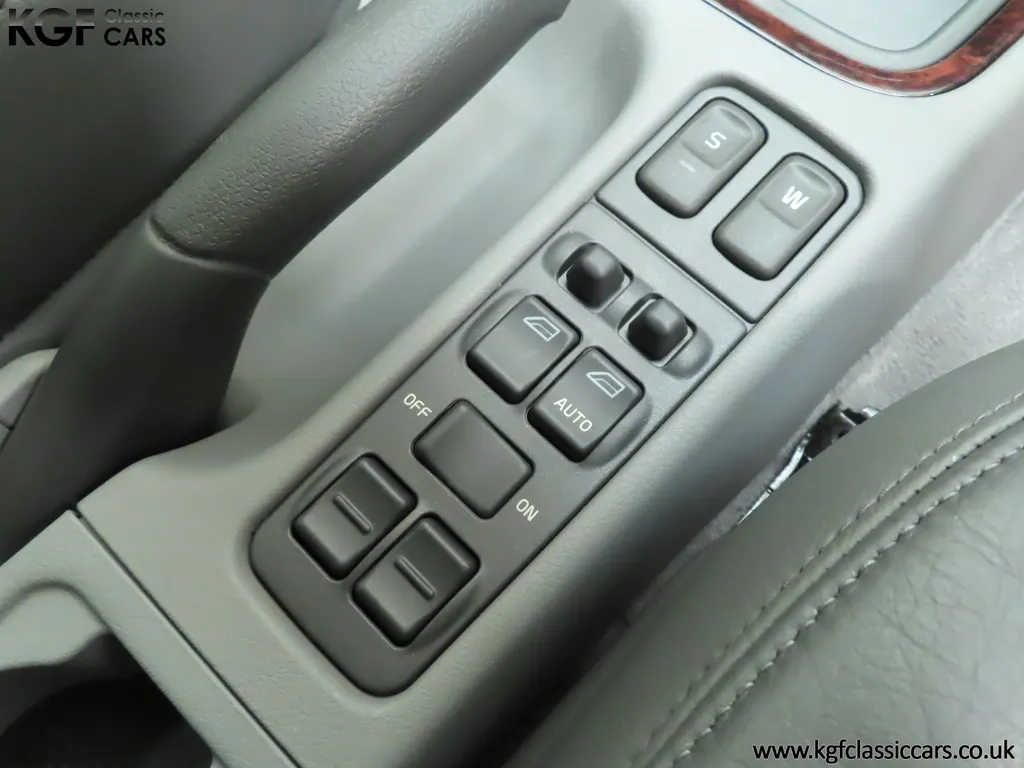 Volvo s40 tg7i5u2r5ikza0avs2iea