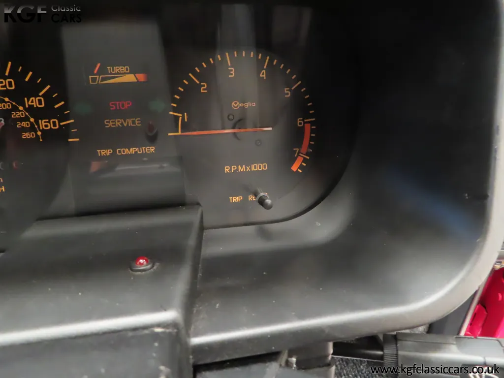Renault gta qkytwemcpkpftko0bcstz