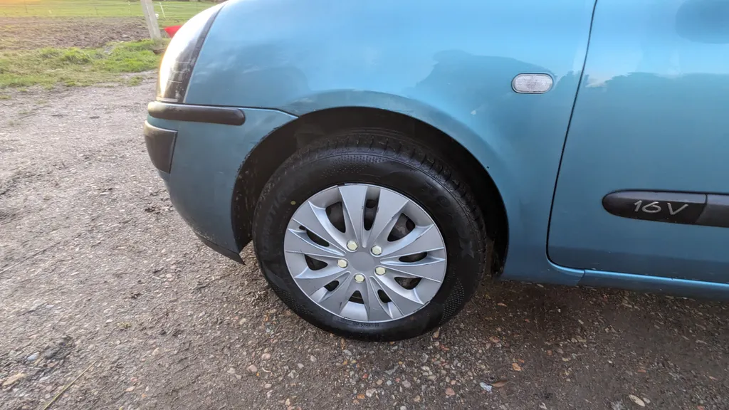 Renault clio e yfn5elpm5stfdmavfvu
