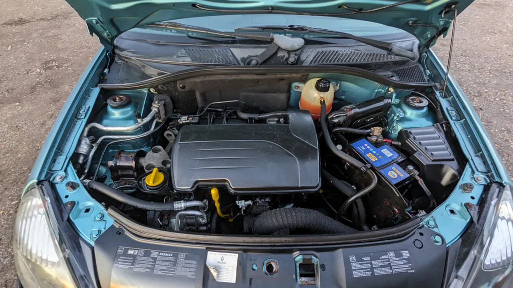 Renault clio uhlm6eh0lhmuhii8ttoz2