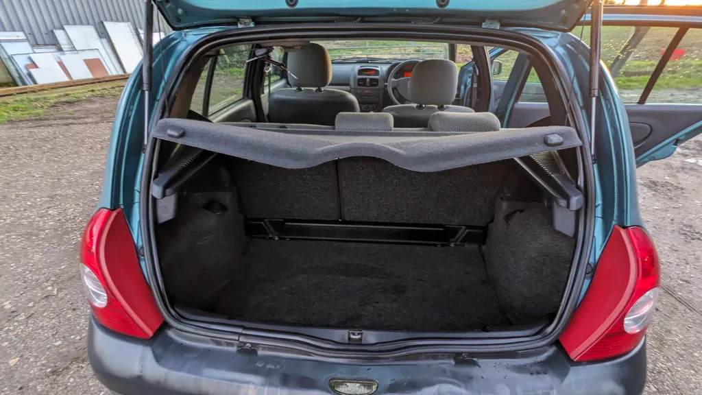 Renault clio calzzdialu b8cnul8ceo