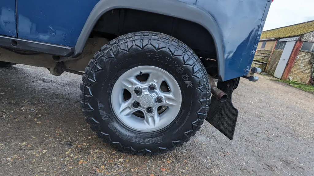 Land rover defender 90 0onnmhgnjjjobbte1fne9