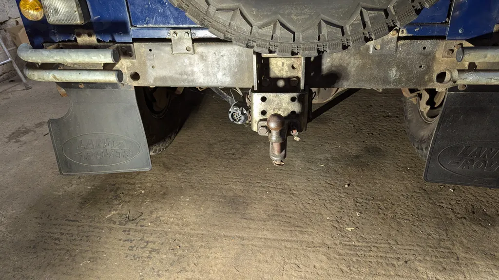 Land rover defender 90 eipv0lyaxsdfjy1il2tji