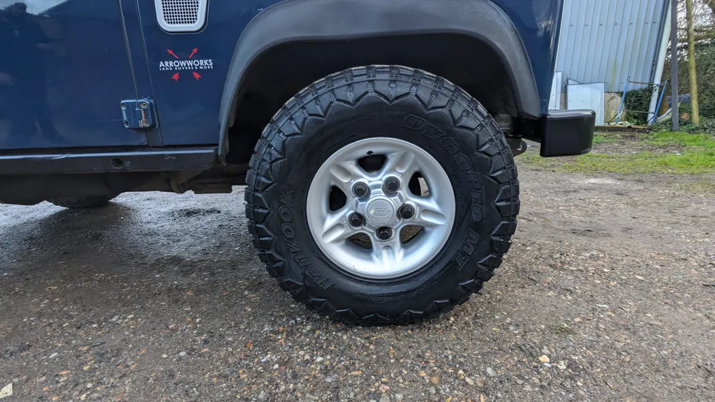 Land rover defender 90 lfibfwo0h7kkqnnpki0rw