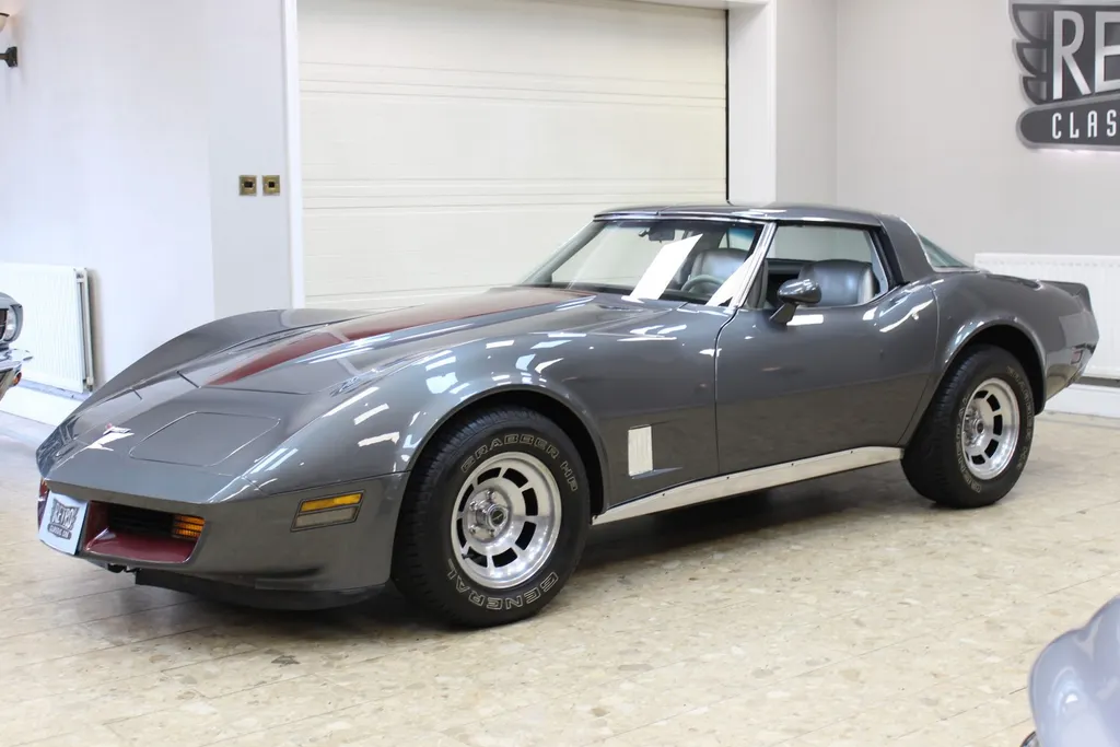 1981 chevrolet  corvette c3 350 v8 auto   restored  5hyucddffrcmyvlscg0ng