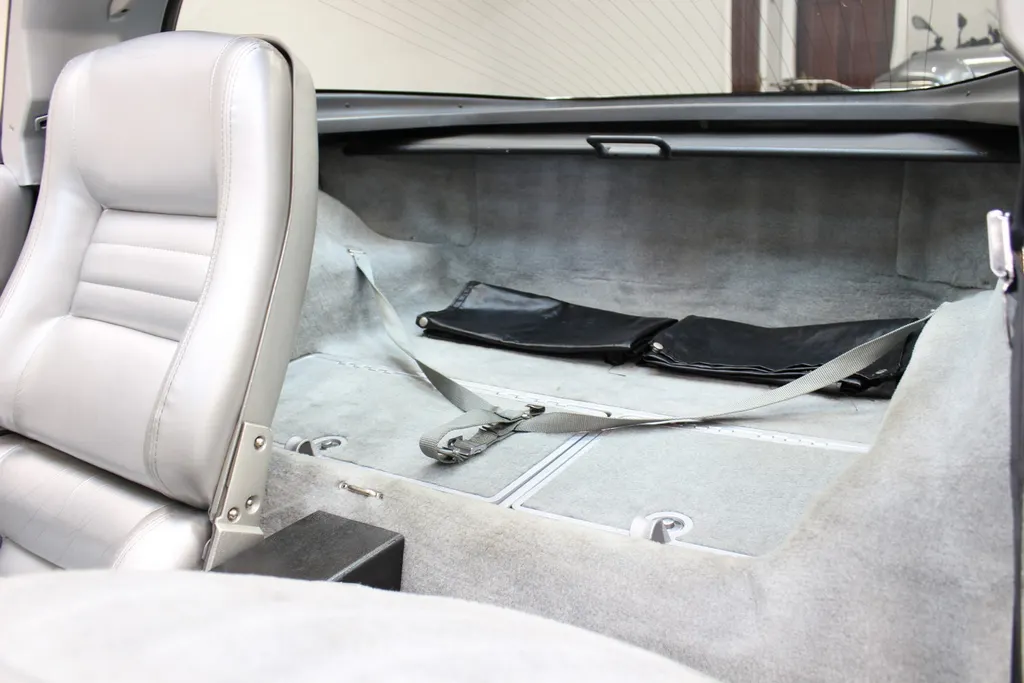 1981 chevrolet  corvette c3 350 v8 auto   restored  emgihqne4vqs rg4jx az