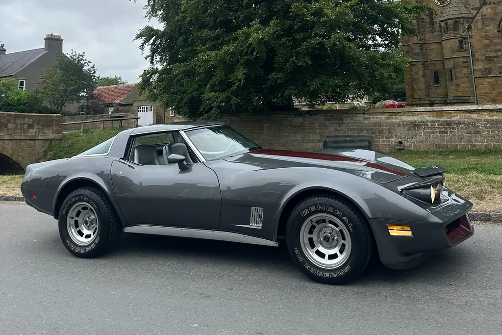 1981 chevrolet  corvette c3 350 v8 auto   restored  qiifq2gsrucnpg9w2vgf6
