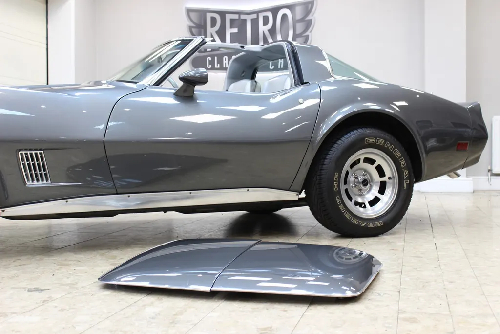 1981 chevrolet  corvette c3 350 v8 auto   restored  chb0y0iv937j072ivfsa9