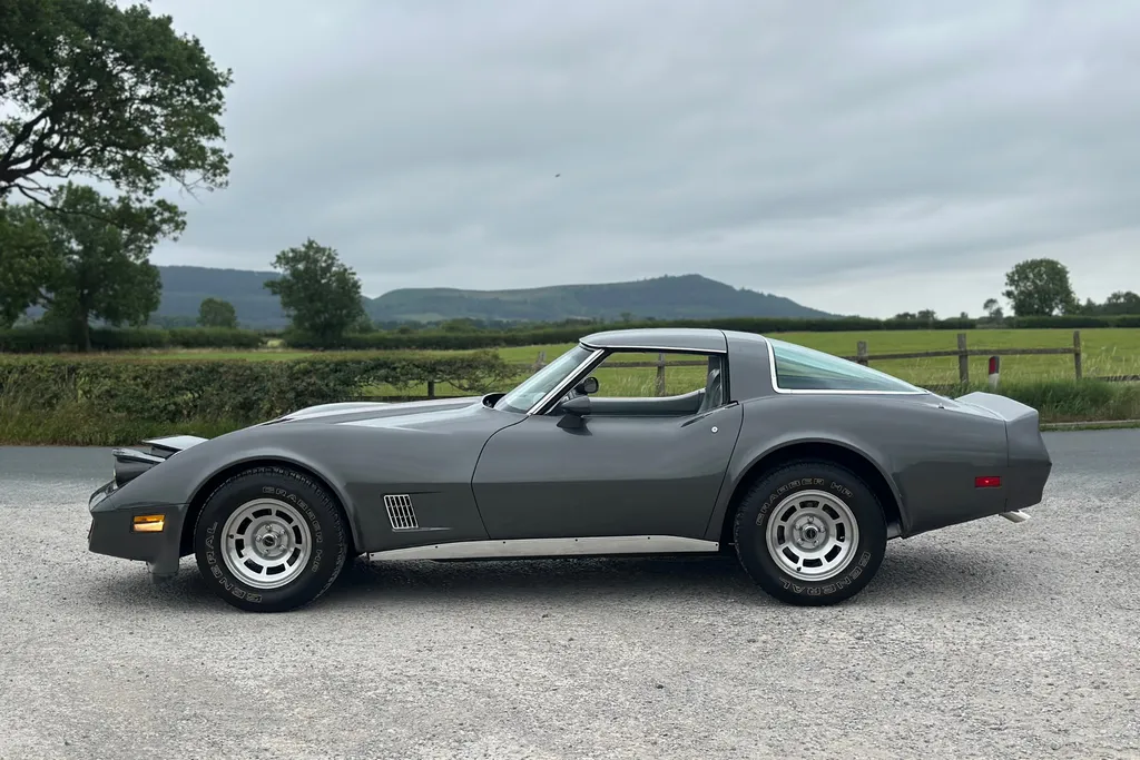 1981 chevrolet  corvette c3 350 v8 auto   restored  ikyeezdlag5wqo ukk4i5