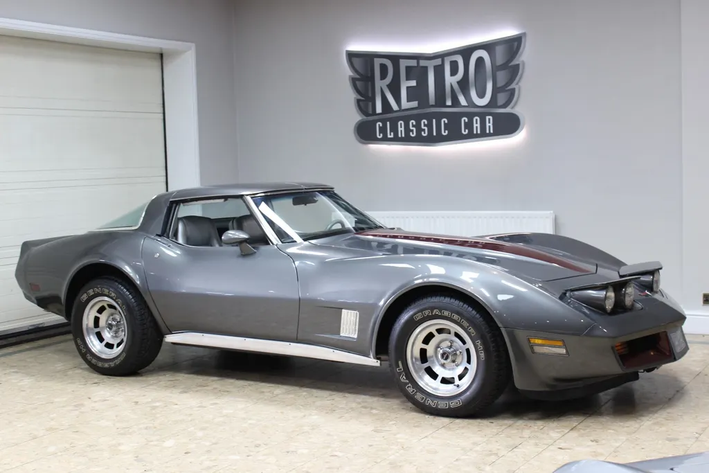1981 chevrolet  corvette c3 350 v8 auto   restored  vip3wr g46xlmop 0edvm