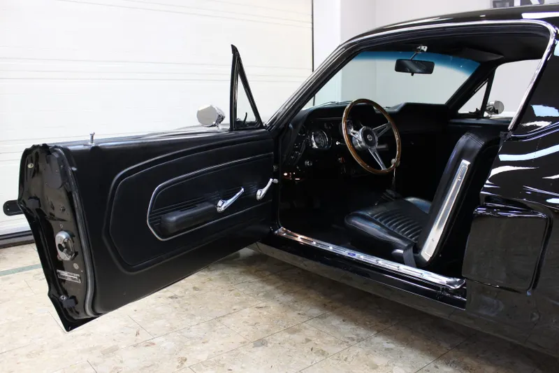 1967 ford  mustang fastback gt 428 v8 cobra jet manual   fully restored  c qmvk4hkm yt4bo6jmfo