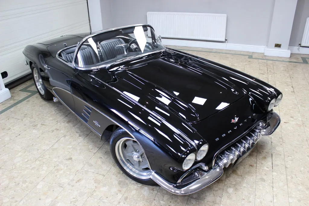 1961 chevrolet  corvette c1 restomod 350 v8 manual   fully restored huge spec  lhx9hgubqevvwrvp2xkqe