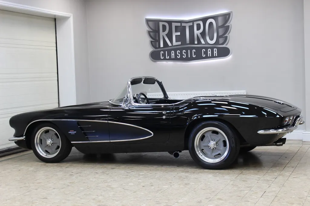 1961 chevrolet  corvette c1 restomod 350 v8 manual   fully restored huge spec  ydhrnxnwqs9ilc8 ngees