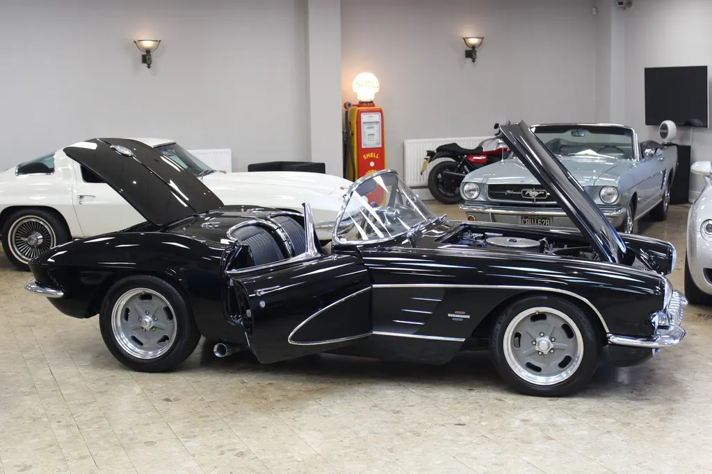 1961 chevrolet  corvette c1 restomod 350 v8 manual   fully restored huge spec  yxrgd4kbzxcbocpx9m9rp