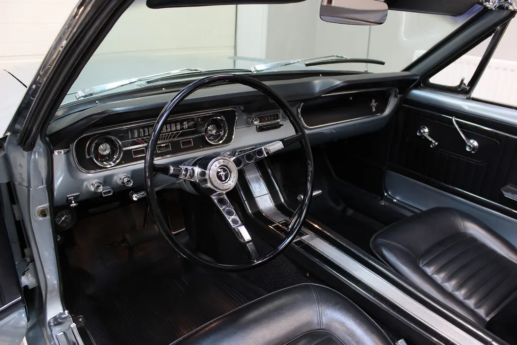 1964 12 ford  mustang convertible 260 v8 auto   fully restored exceptional  t71pecl5wyvnvphpd0ycg