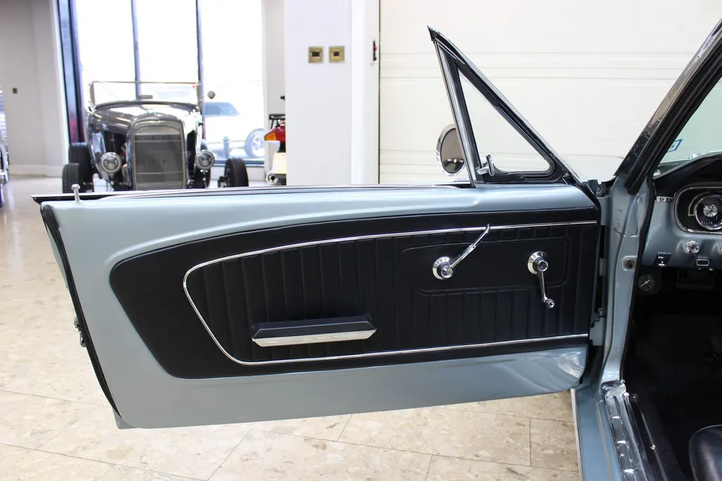 1964 12 ford  mustang convertible 260 v8 auto   fully restored exceptional  qelddvnjv0wk0hfgwt5to
