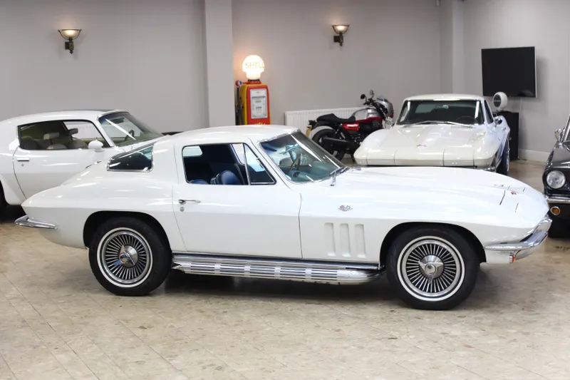 1966 chevrolet  corvette stingray c2 327 v8 manual   displayed at london concours  4b2xwdepeppsa1o 7ufub