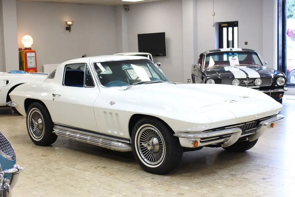 1966 chevrolet  corvette stingray c2 327 v8 manual   displayed at london concours   lpwib0pkoso3wooeelrz