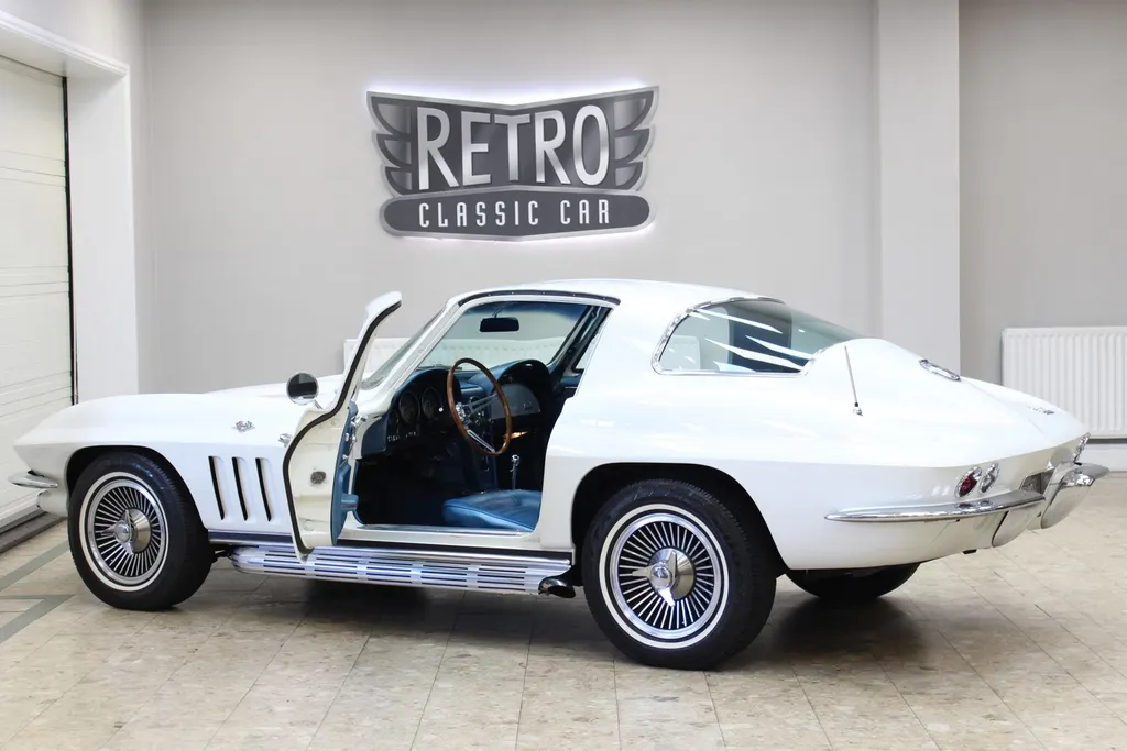 1966 chevrolet  corvette stingray c2 327 v8 manual   displayed at london concours  rddrazci4q9lqo5j7qjhv