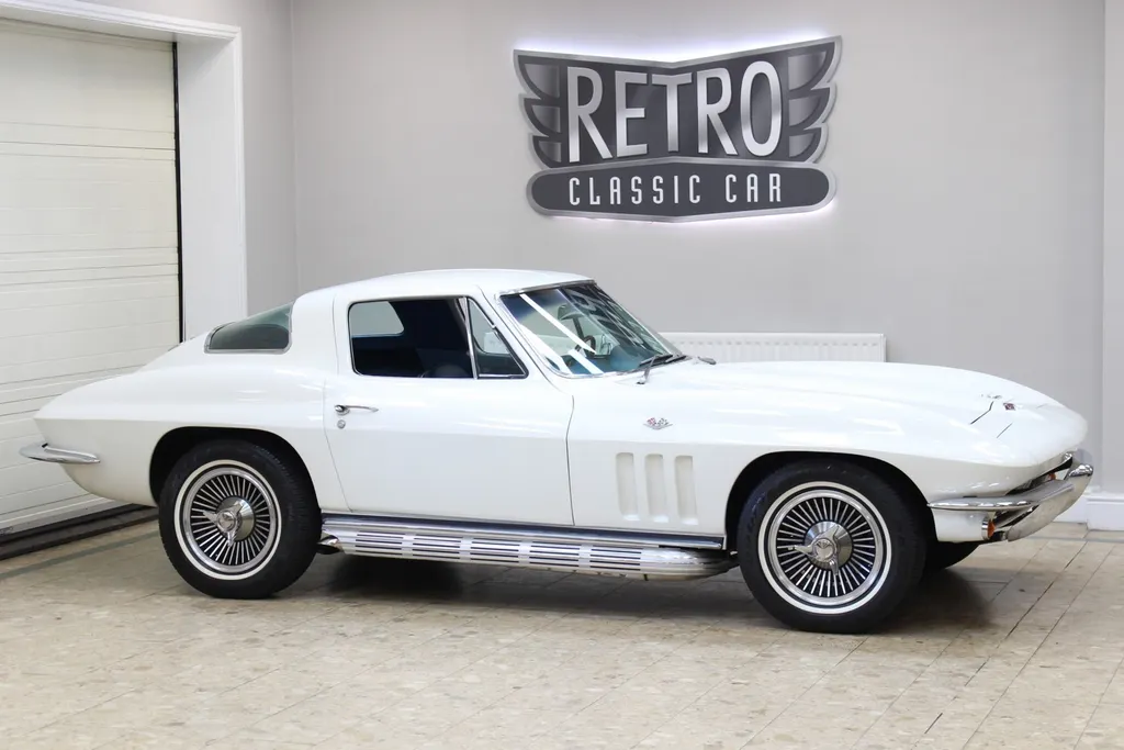 1966 chevrolet  corvette stingray c2 327 v8 manual   displayed at london concours  tm0ulex3ynhywqr1vqlsk