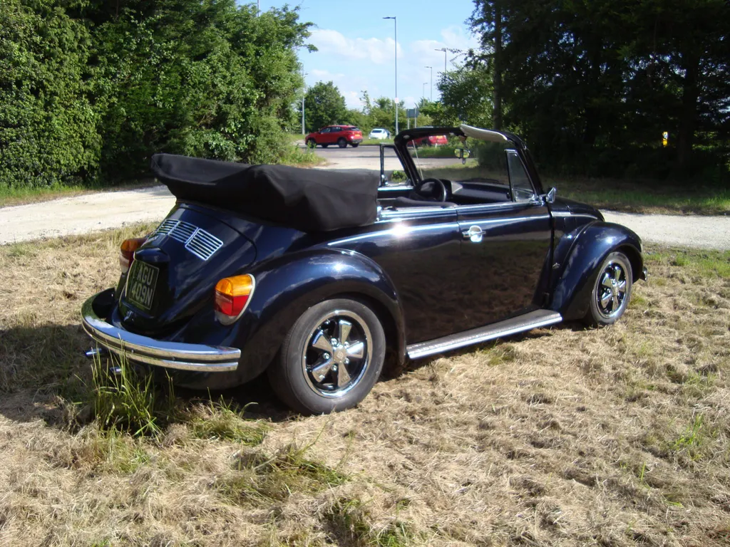Volkswagen beetle 1303 karmann ghia  ue7eegtef3ge2odi6knu