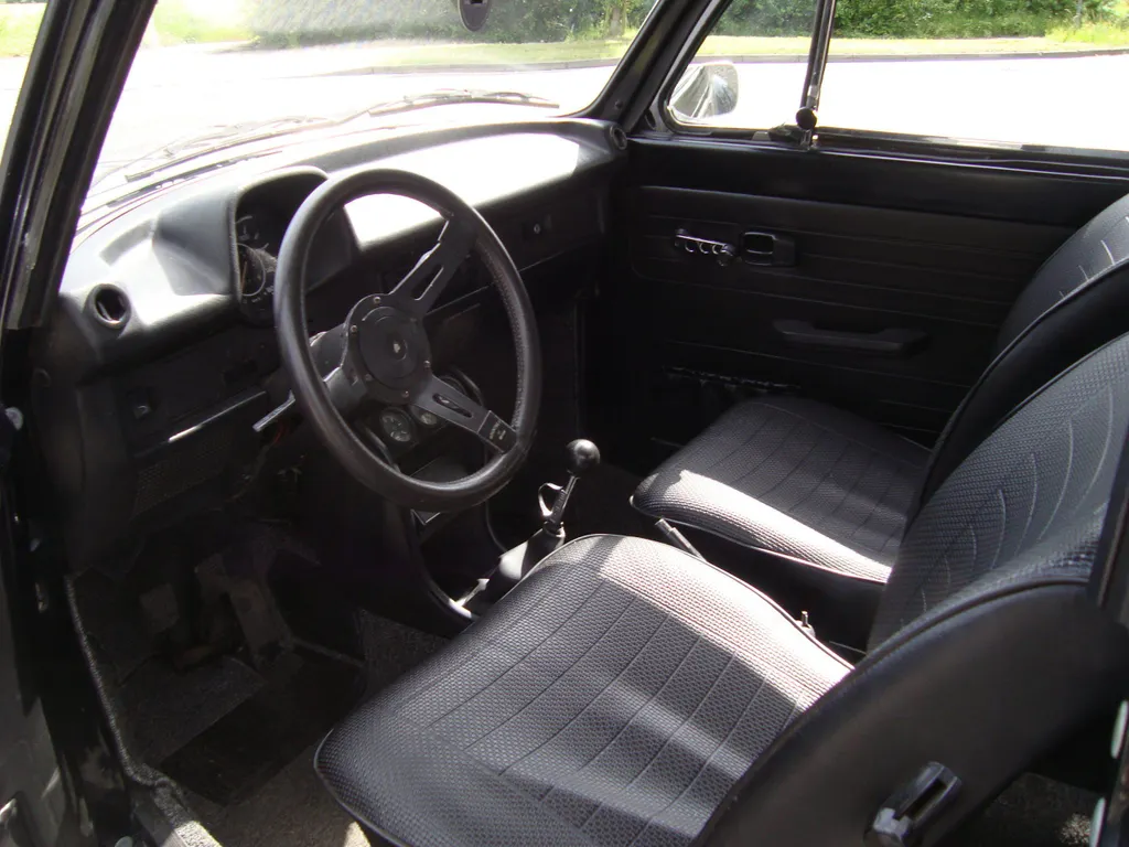 Volkswagen beetle 1303 karmann ghia 7lejgaitp4nfdnn2ax 5q