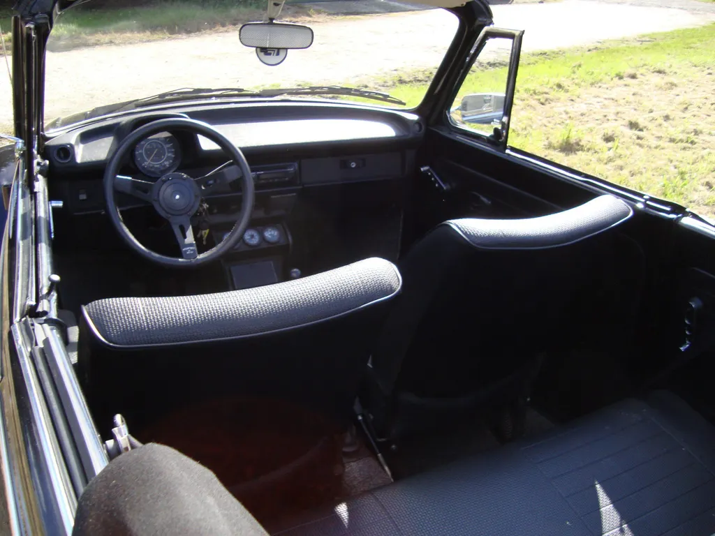 Volkswagen beetle 1303 karmann ghia 8ure5erimfgga1q6ebpnb