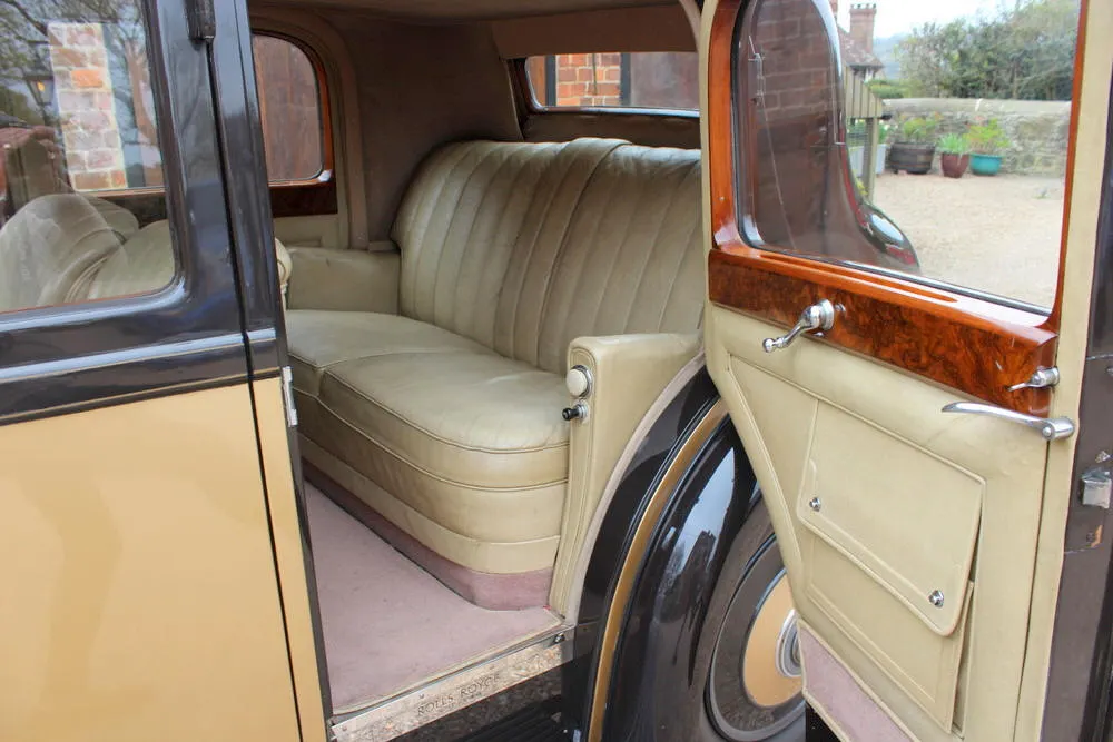 Rolls royce  2530 sports saloon zhvwrxyrli mgawr0u5le